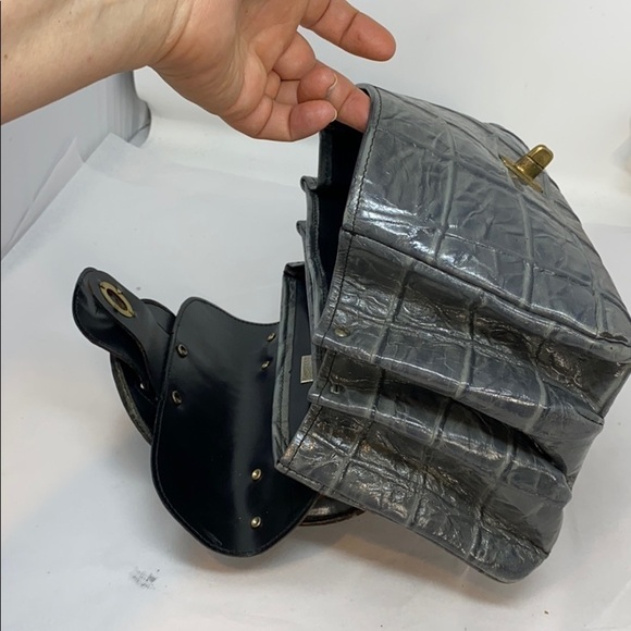 Parkland Vintage Gray Croc Embossed Leather Bag - Picture 12 of 14